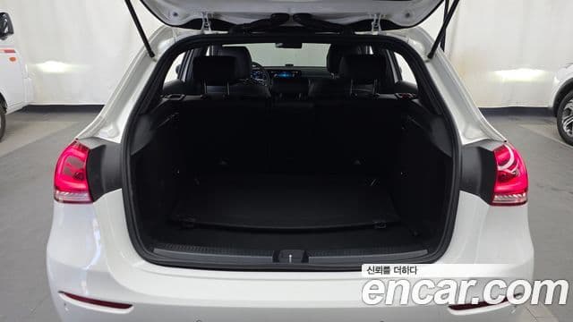 Mercedes-Benz A-Class 2021 — ფოტო 20/20