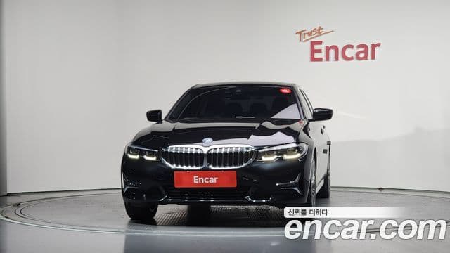 BMW 3 Series 2022 — Şəkil 3/20
