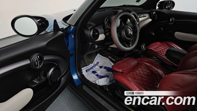 Mini Cooper Electric 2022 — ფოტო 22/30