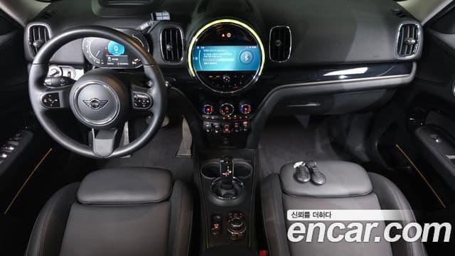 Mini Cooper Countryman 2023 — ფოტო 10/20
