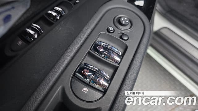 Mini Cooper Countryman 2023 — ფოტო 11/20