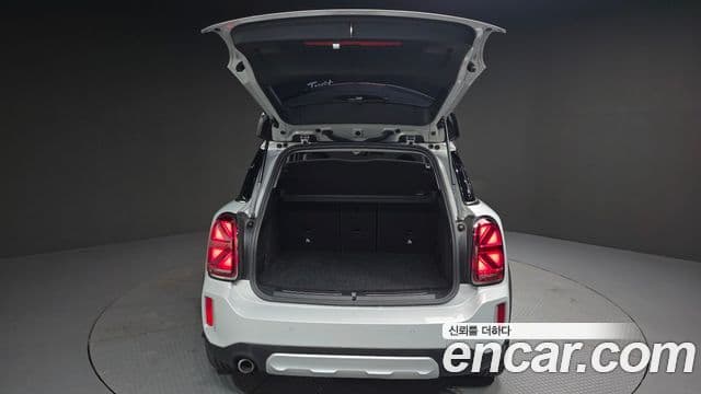 Mini Cooper Countryman 2023 — ფოტო 18/20