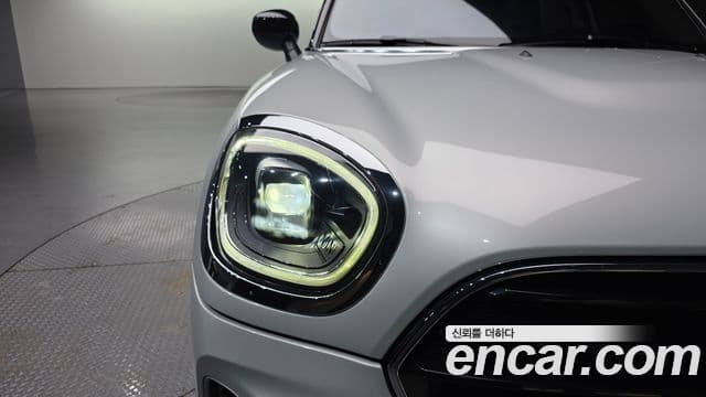 Mini Cooper Countryman 2023 — Photo 17/32