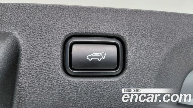 Kia Sportage 2021 — ფოტო 17/20