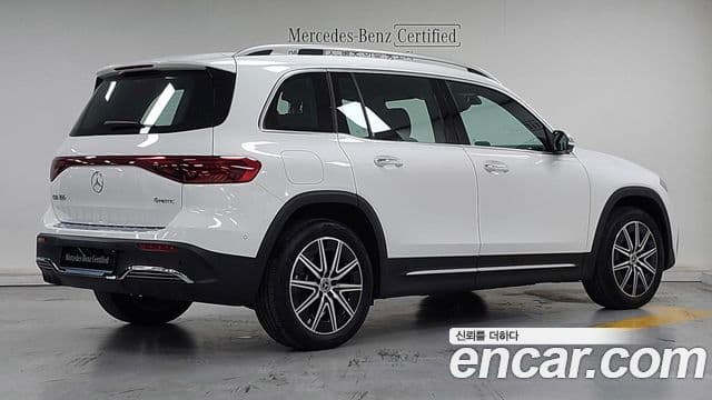 Mercedes-Benz EQB 2025 — ფოტო 13/20
