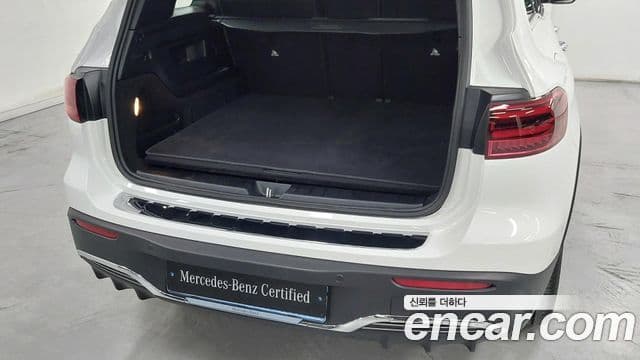 Mercedes-Benz EQB 2025 — ფოტო 6/20