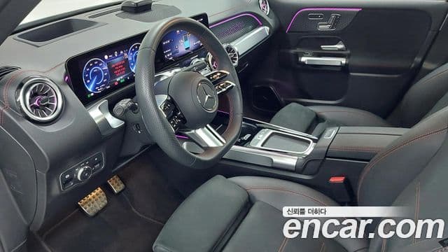 Mercedes-Benz EQB 2025 — ფოტო 1/20