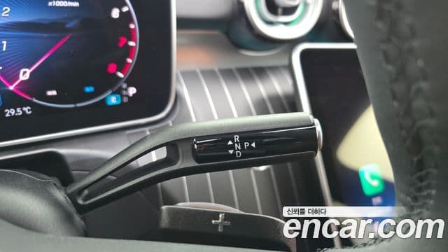Mercedes-Benz C-Class 2025 — ფოტო 9/20