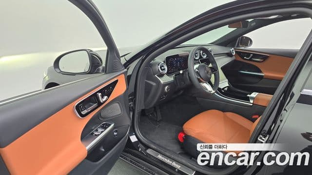Mercedes-Benz C-Class 2025 — ფოტო 10/20