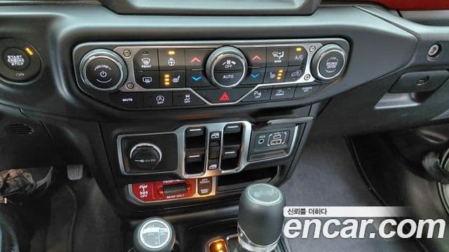 Jeep Wrangler 2023 — Фото 20/20