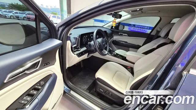 Kia Sportage 2023 — Фото 18/20