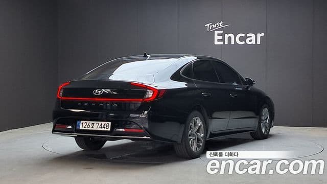 Hyundai Sonata 2021 — ფოტო 2/20