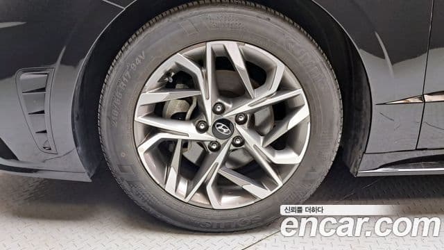 Hyundai Sonata 2021 — ფოტო 5/20