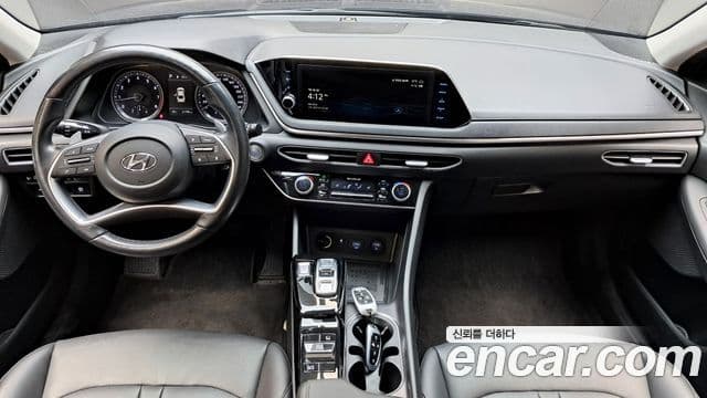 Hyundai Sonata 2021 — ფოტო 7/20