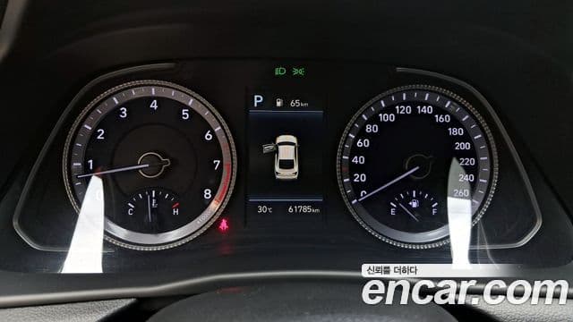 Hyundai Sonata 2021 — ფოტო 8/20