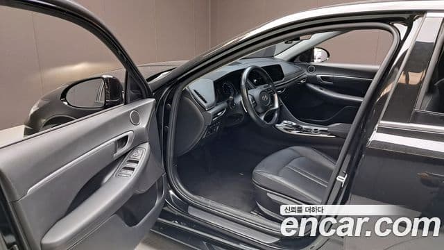 Hyundai Sonata 2021 — ფოტო 10/20