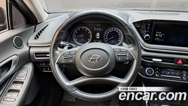 Hyundai Sonata 2021 — ფოტო 13/20