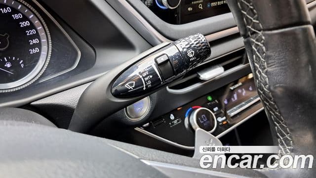 Hyundai Sonata 2021 — ფოტო 18/20
