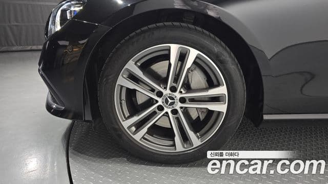 Mercedes-Benz E-Class 2021 — Şəkil 5/20
