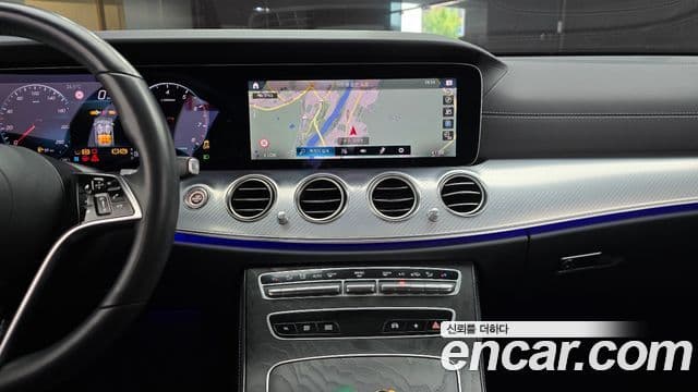 Mercedes-Benz E-Class 2021 — Şəkil 13/20
