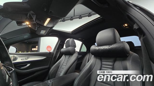 Mercedes-Benz E-Class 2021 — Şəkil 19/20