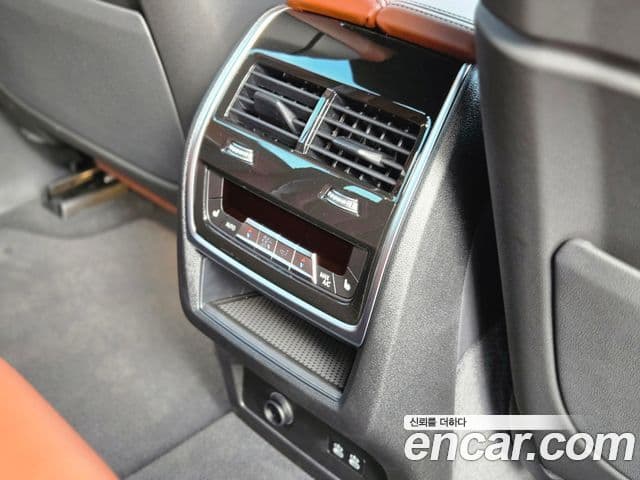 BMW X5 2025 — ფოტო 14/19