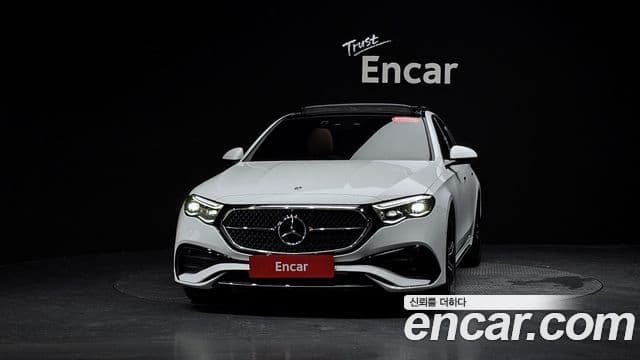 Mercedes-Benz E-Class 2024 — ფოტო 3/20