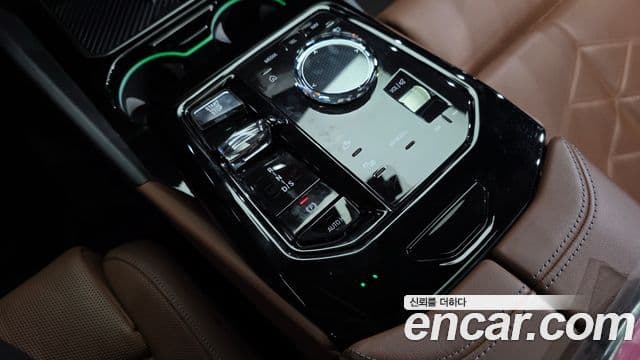 BMW 5 Series 2024 — ფოტო 9/20