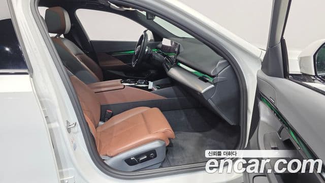 BMW 5 Series 2024 — ფოტო 11/20