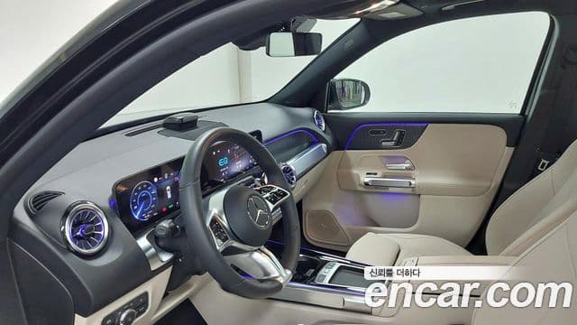 Mercedes-Benz EQB 2025 — ფოტო 14/20