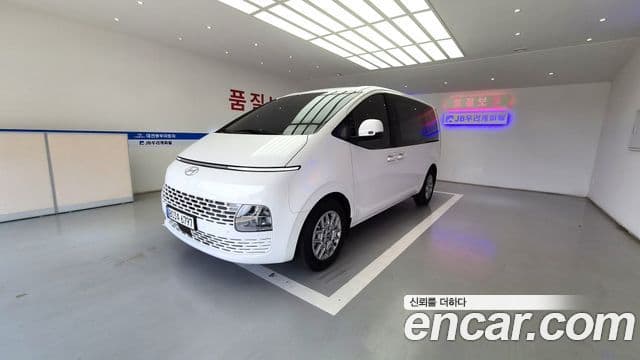 Hyundai Staria 2025 — ფოტო 1/19