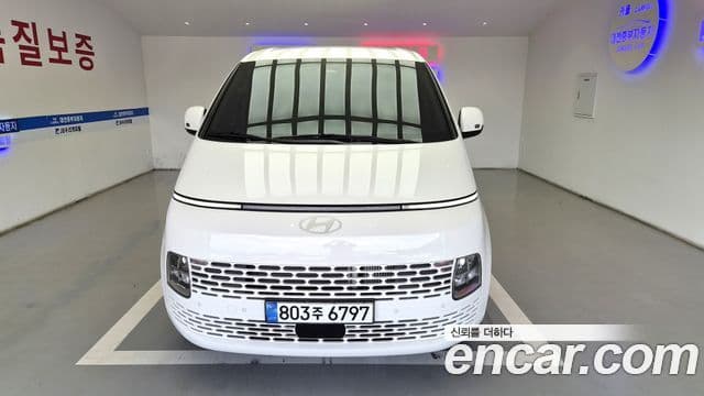 Hyundai Staria 2025 — ფოტო 8/19