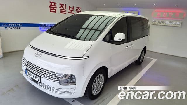 Hyundai Staria 2025 — ფოტო 9/19