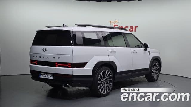 Hyundai Santa Fe 2023 — ფოტო 2/20