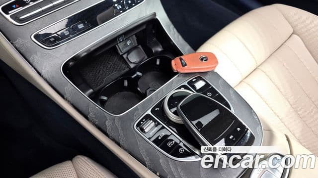 Mercedes-Benz E-Class 2021 — Şəkil 18/20