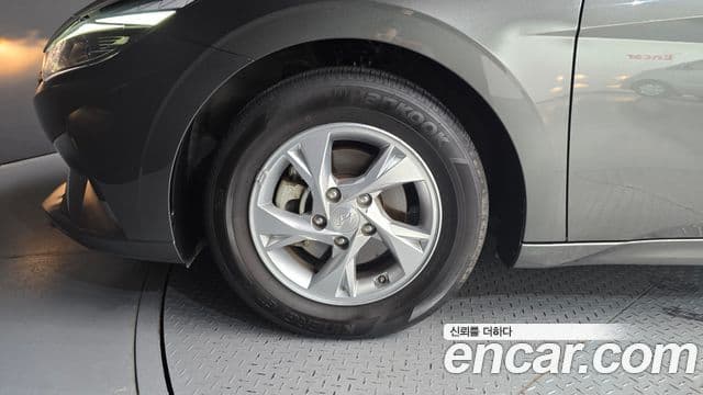Hyundai Avante 2023 — ფოტო 4/20