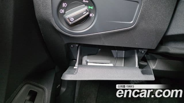 Volkswagen Tiguan 2020 — Şəkil 18/20