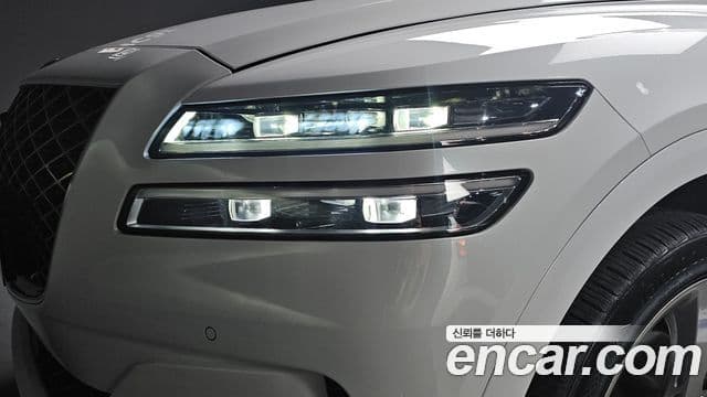 Genesis GV80 2020 — Photo 22/35