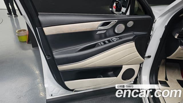 Genesis GV80 2020 — Photo 23/35