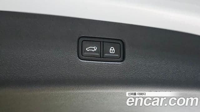 Genesis GV80 2020 — Photo 16/35