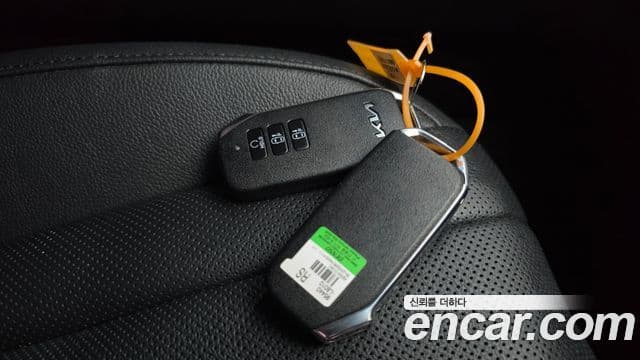 Kia K8 2023 — Şəkil 16/20