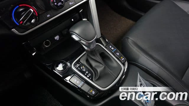 Kia Seltos 2020 — ფოტო 9/20