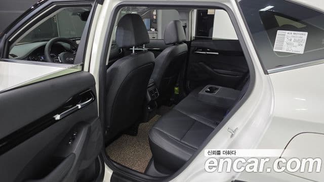 Kia Seltos 2020 — ფოტო 11/20