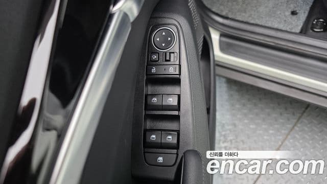Kia Seltos 2020 — ფოტო 14/20