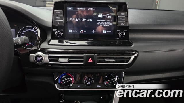 Kia Seltos 2020 — ფოტო 16/20