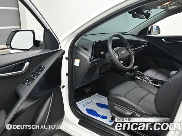 Kia Niro 2022 — Şəkil 11/20