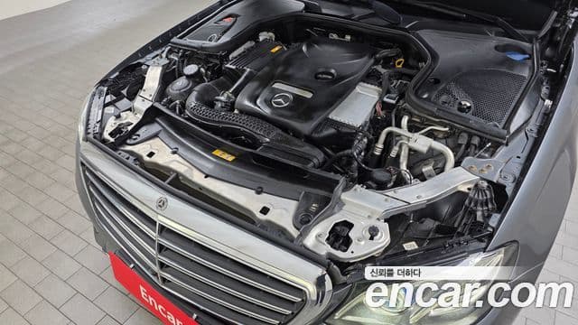 Mercedes-Benz E-Class 2019 — Şəkil 6/20