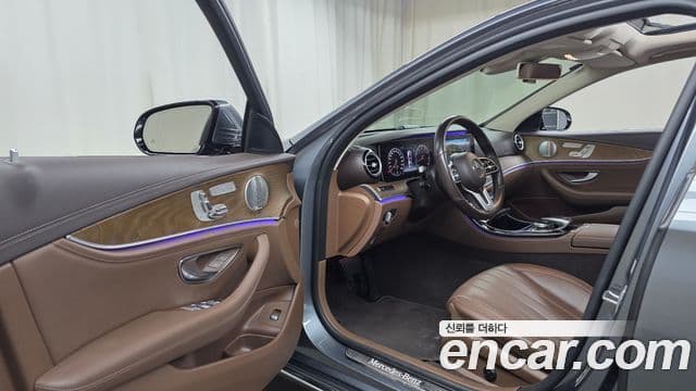 Mercedes-Benz E-Class 2019 — Şəkil 10/20