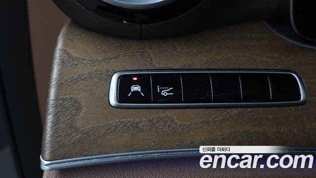 Mercedes-Benz E-Class 2019 — Şəkil 16/20