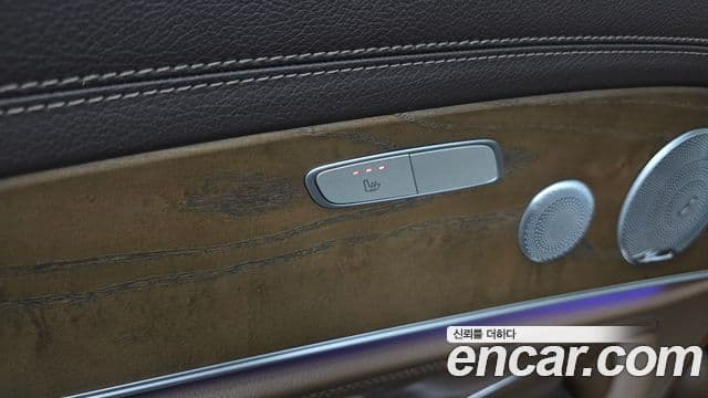 Mercedes-Benz E-Class 2019 — Şəkil 18/20